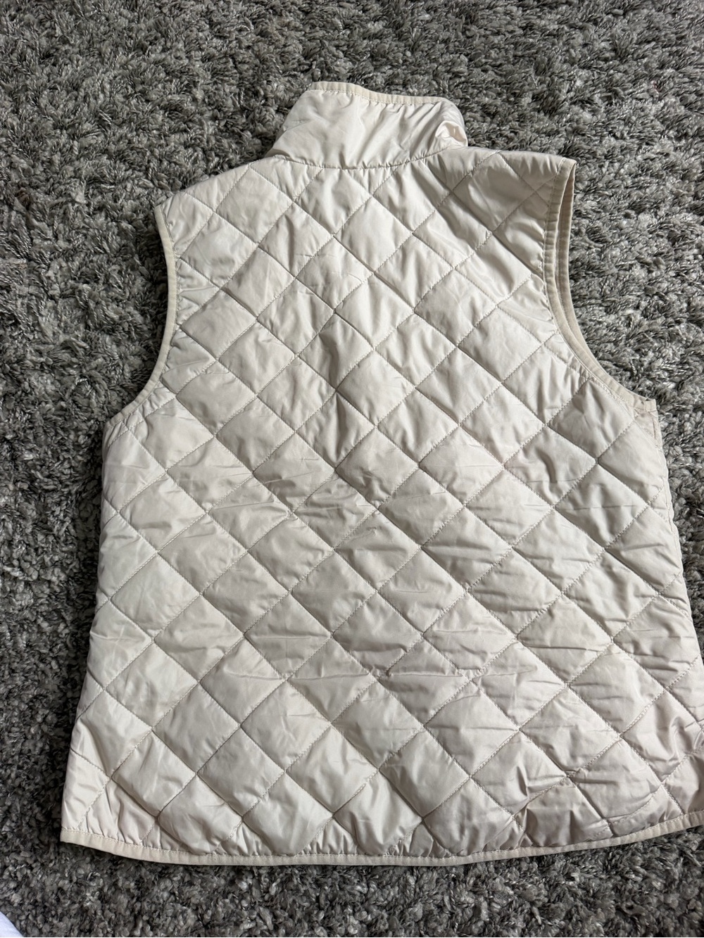 Old Navy Quilted Sleeveless Puffer Vests - Black & Cream - Picture 3 of 7